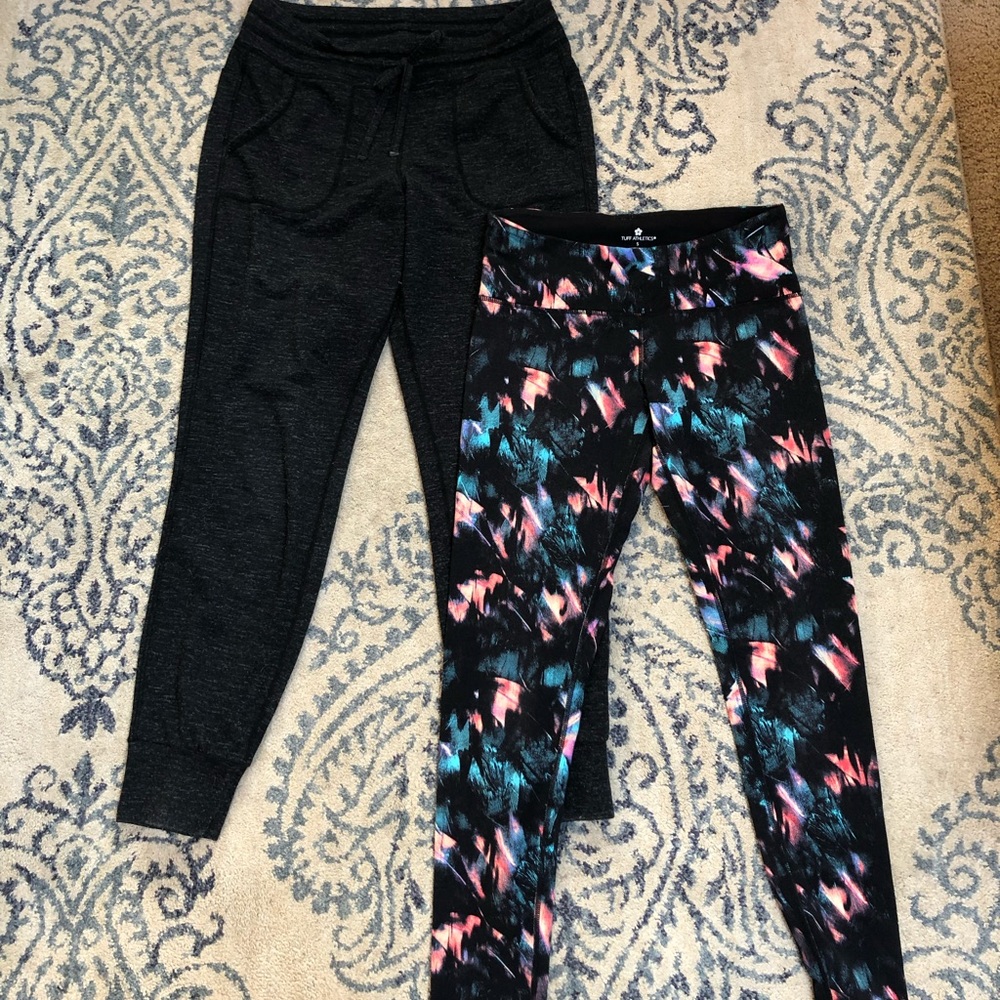 Patterned Leggings + Gray joggers BUNDLE😤